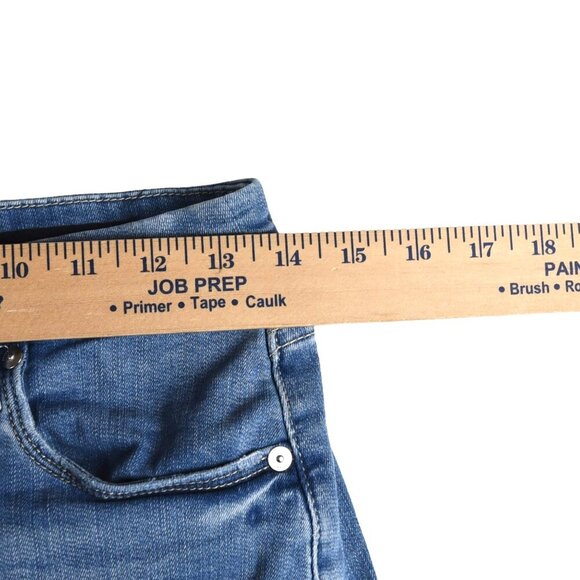 Blank NYC Denim Shorts Wedgie Short Size 27 Stretch Distressed Light Blue - Picture 7 of 9